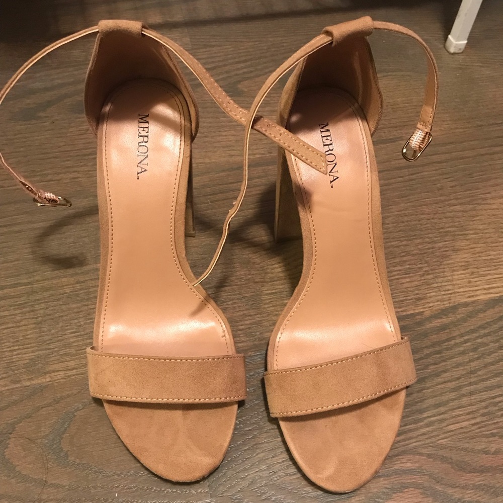 Target Merona size 7 nude heels
